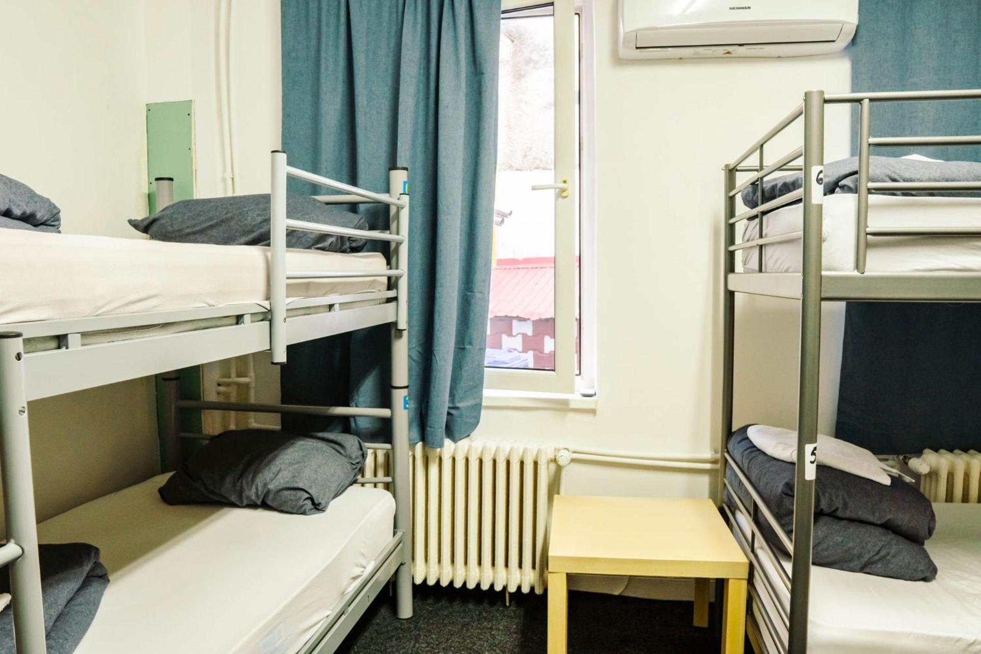 Hostel Sport Boekarest Buitenkant foto