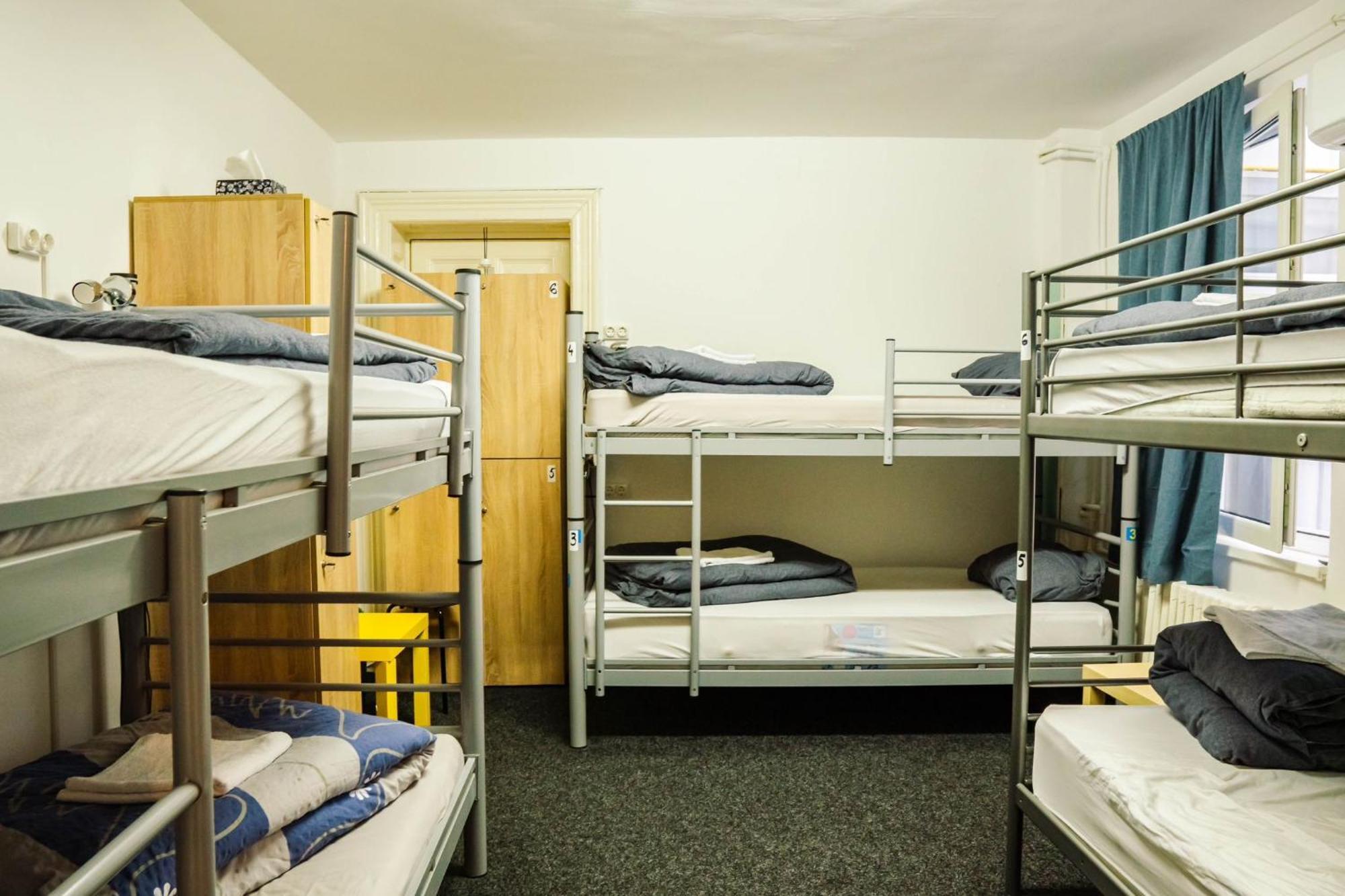 Hostel Sport Boekarest Buitenkant foto